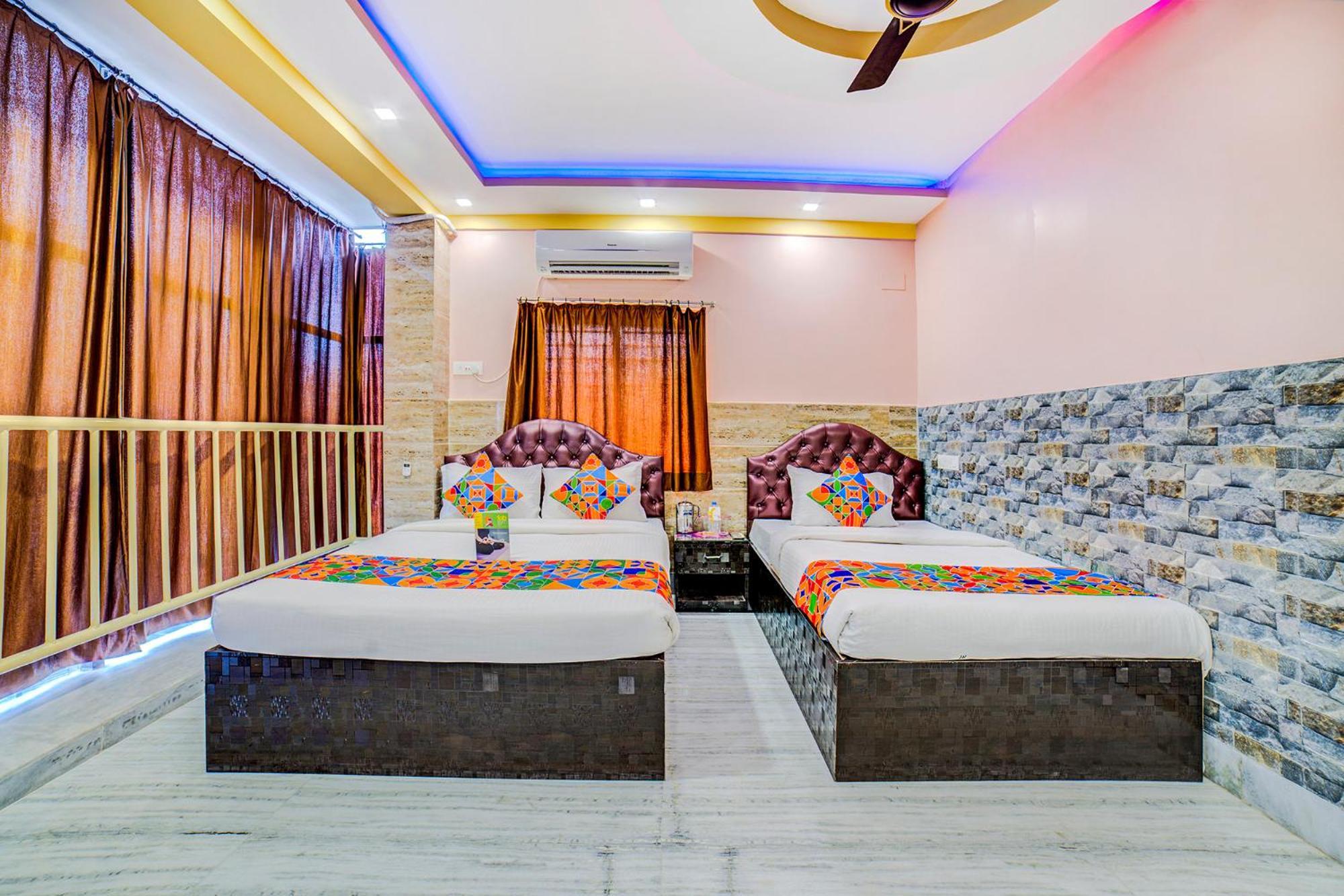 Fabexpress Nest - Nr Park Street Metro Station Hotel Kolkata Exterior photo
